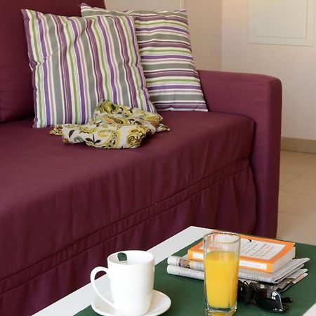 Residence Odalys Le Mas Des Alpilles Параду Стая снимка