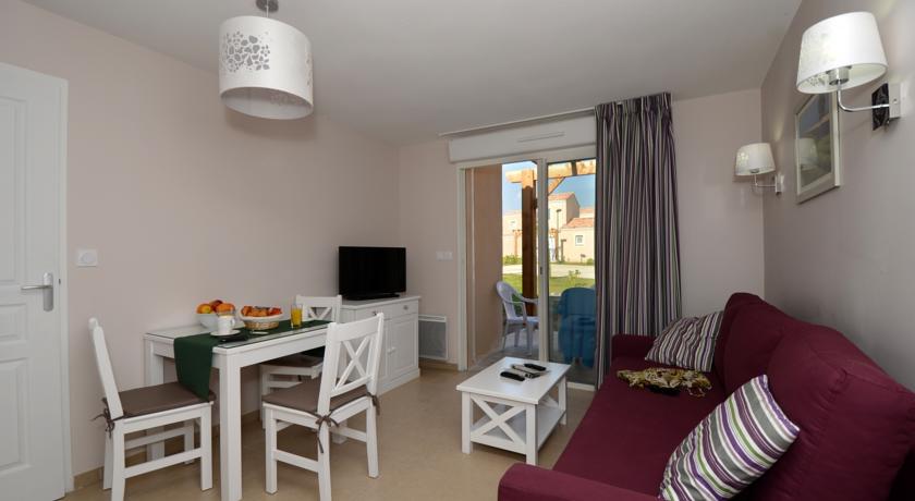 Residence Odalys Le Mas Des Alpilles Параду Екстериор снимка