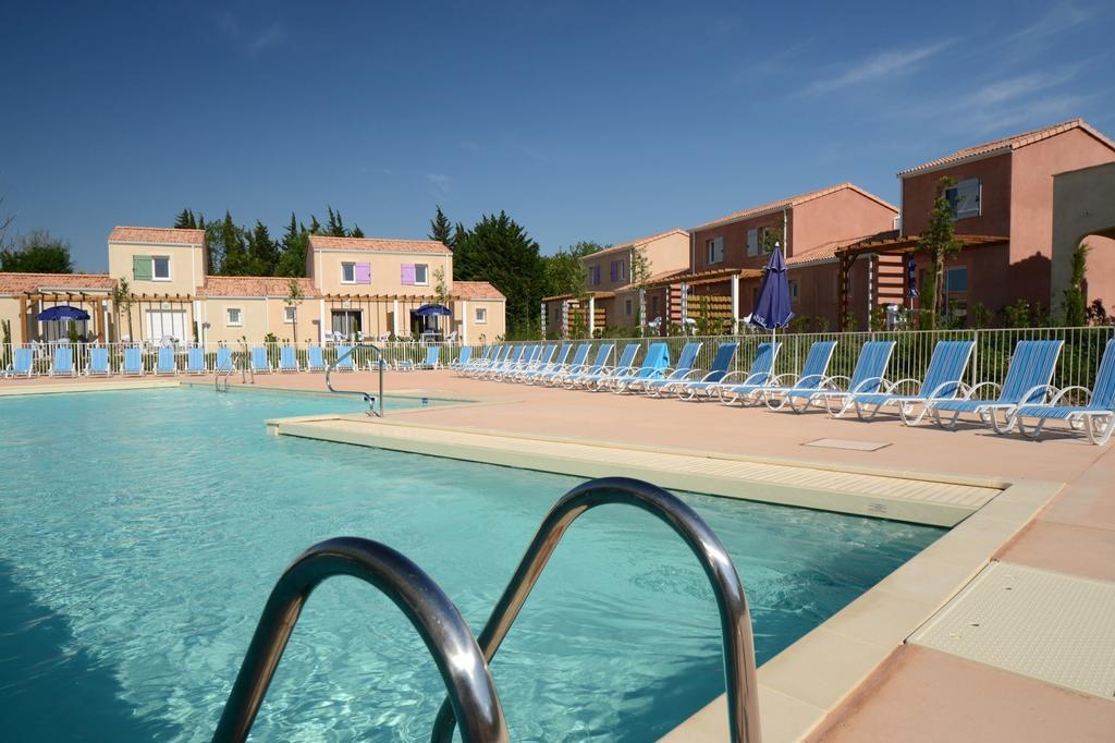 Residence Odalys Le Mas Des Alpilles Параду Екстериор снимка