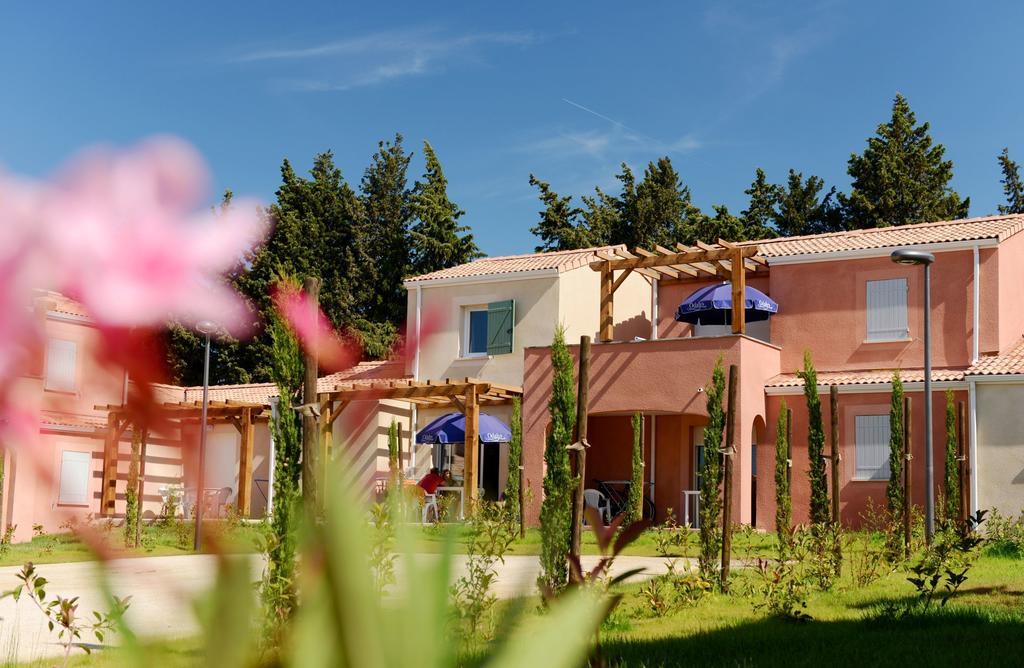 Residence Odalys Le Mas Des Alpilles Параду Екстериор снимка