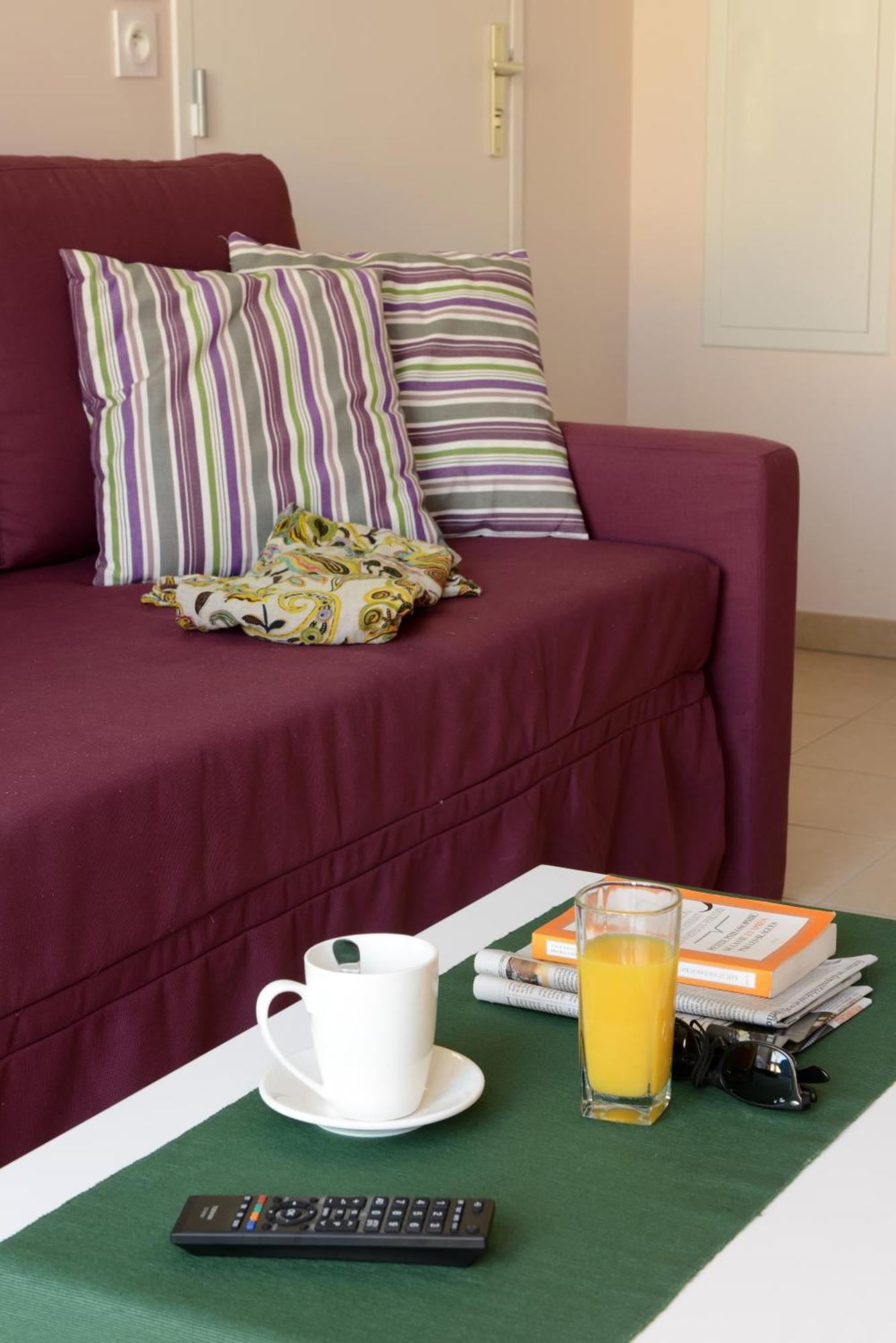Residence Odalys Le Mas Des Alpilles Параду Стая снимка